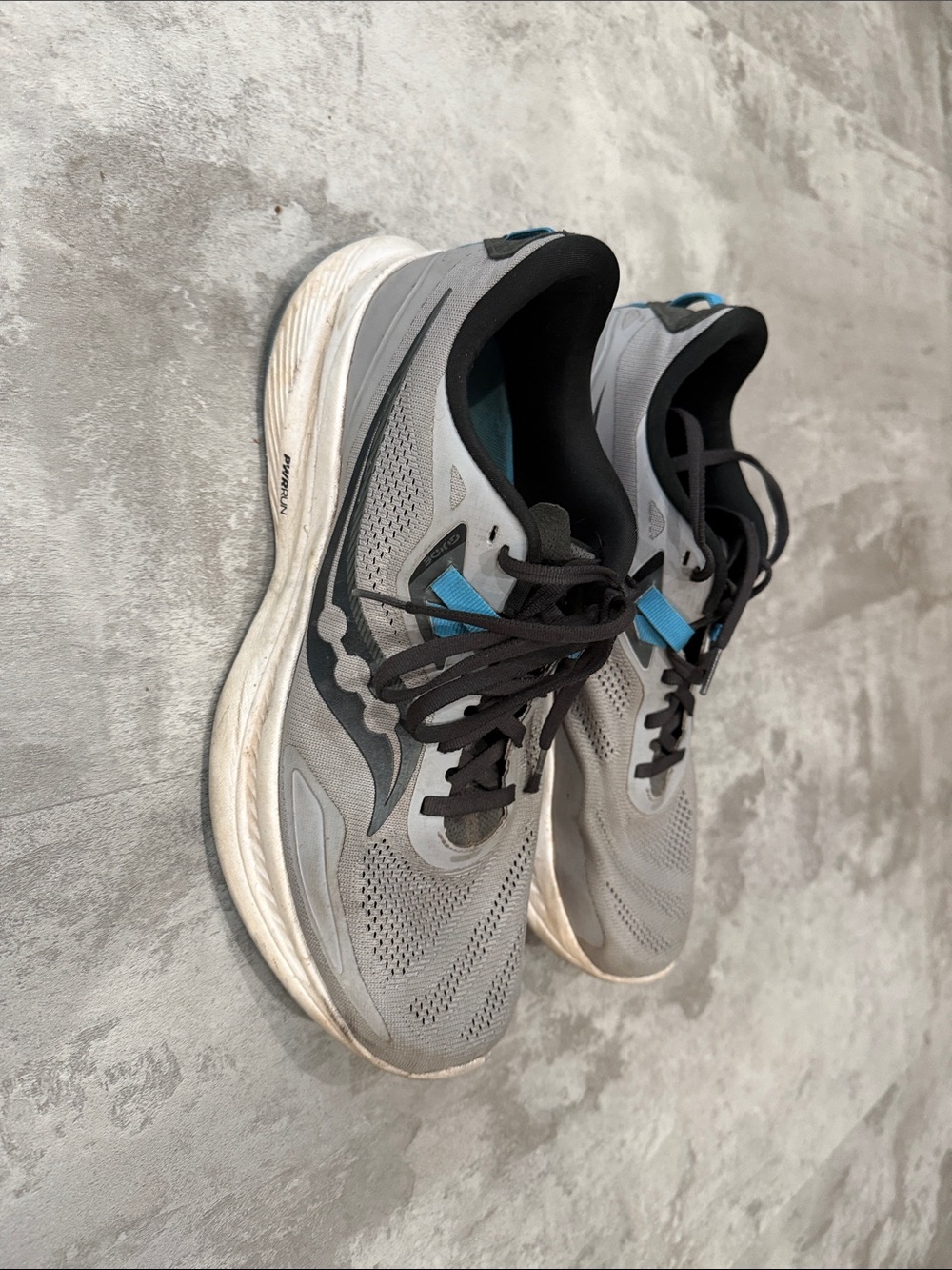 Men's Grey Saucony Athletic running shoes